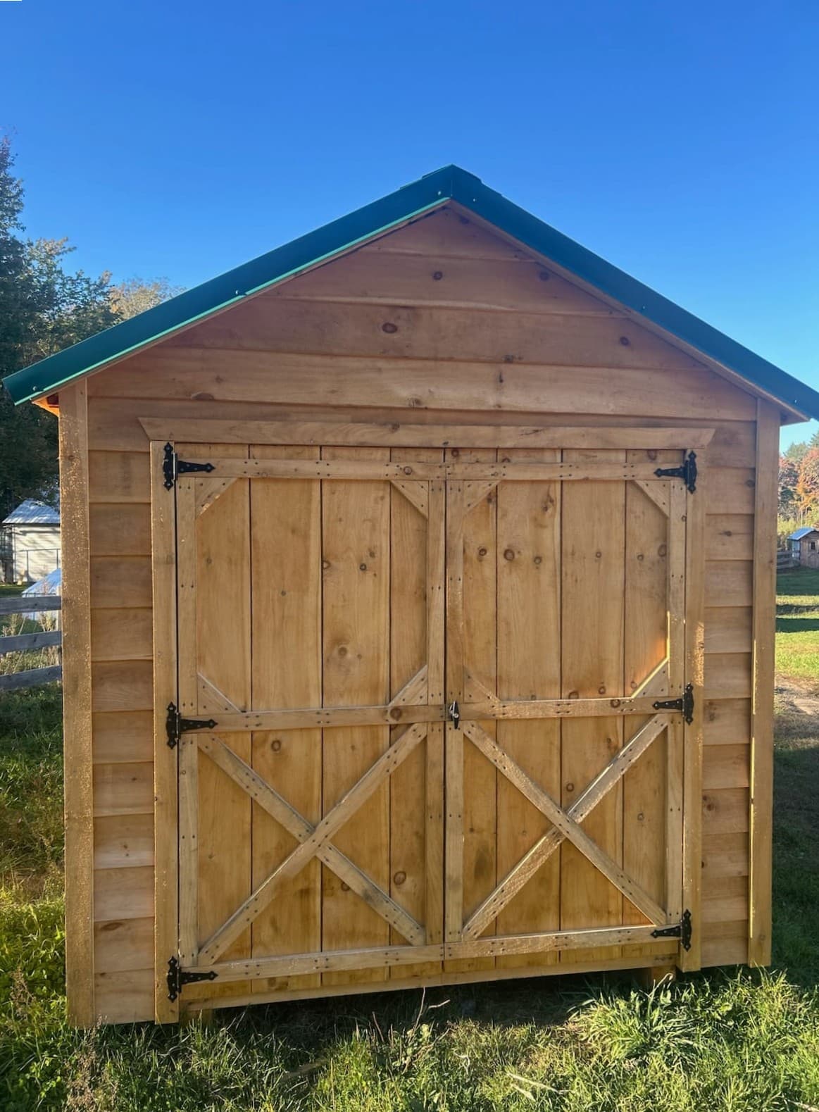 picture of an inside of a tiny home built by the amish